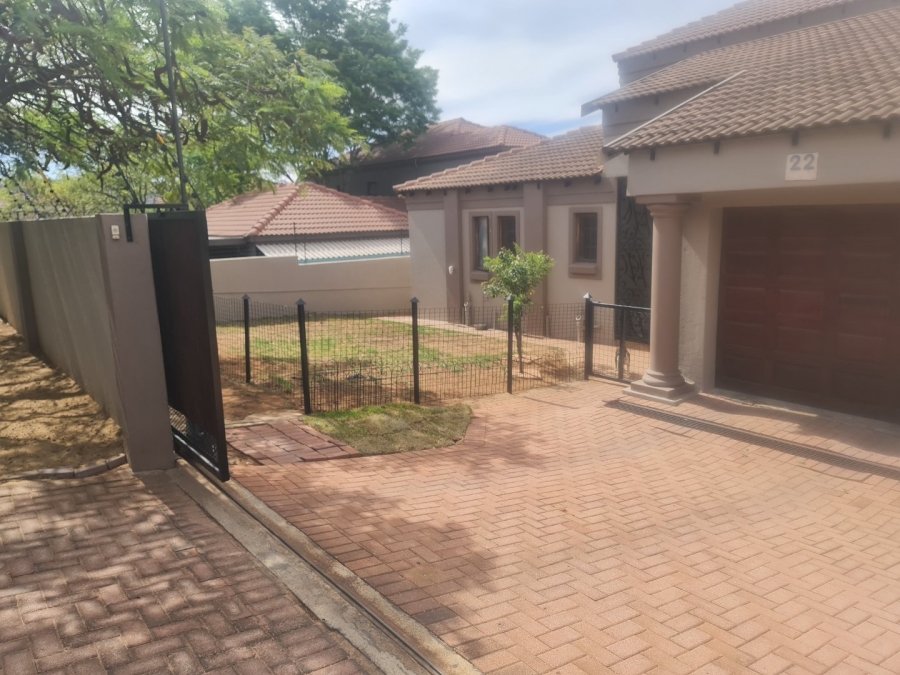 4 Bedroom Property for Sale in Safari Gardens North West